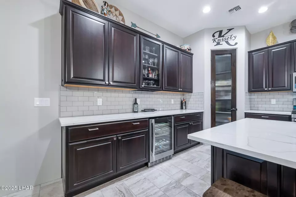 Kitchen - 1640 E Raintree Ave, Lake Havasu City, AZ 86404 photo 7 of 7