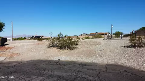 2715 Bluewater Ln, Lake Havasu City, AZ 86403