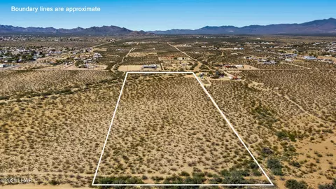 000 Hwy 68, Golden Valley, AZ 86413