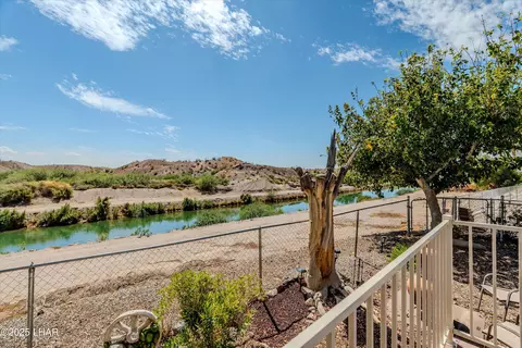 471 Bluewater Dr, Parker, AZ 85344