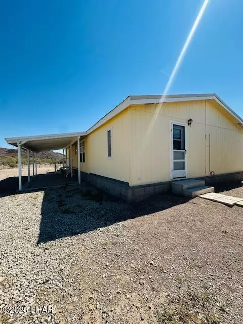 Exterior - 44113 E Perry Dr, Salome, AZ 85348 photo 5 of 6