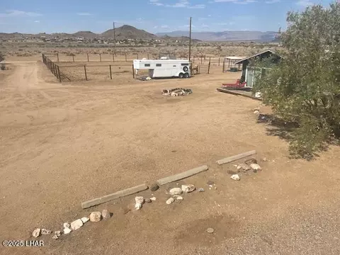 8599 N Pairlee Dr, Kingman, AZ 86409
