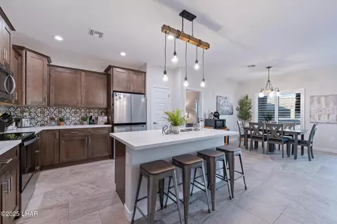2997 Edgewood Dr, Lake Havasu City, AZ 86406