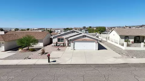 2535 Palisades Dr, Lake Havasu City, AZ 86403