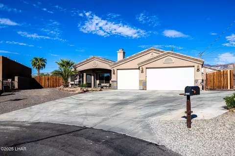 1210 Crater Ct, Lake Havasu City, AZ 86404