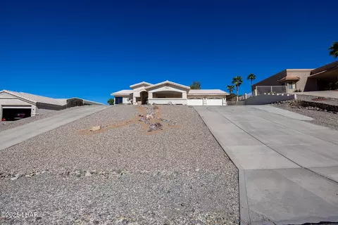 1253 Kibbey Ln, Lake Havasu City, AZ 86404