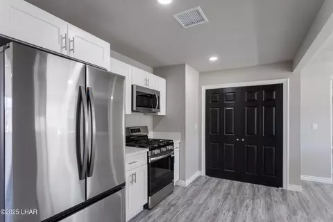 2090 San Juan Dr, Lake Havasu City, AZ 86403