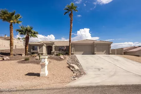 310 Pascaul Ln, Lake Havasu City, AZ 86403