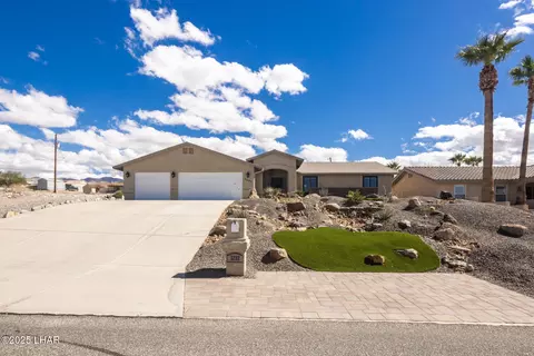 3232 Sheik Dr, Lake Havasu City, AZ 86404