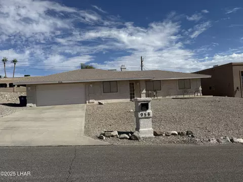 956 Joshua Tree Dr, Lake Havasu City, AZ 86404