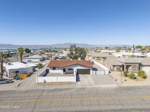 3077 Pintail Dr, Lake Havasu City, AZ 86406
