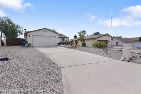 2290 Atlantic Dr, Lake Havasu City, AZ 86404