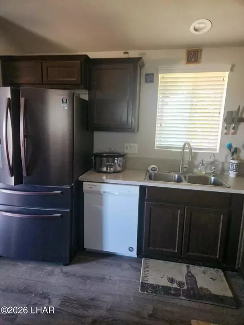 8375 E Cholla Dr, Yucca, AZ 86438 photo 8