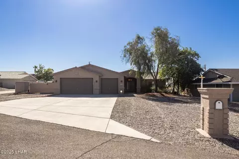 2780 Shasta Ln, Lake Havasu City, AZ 86403