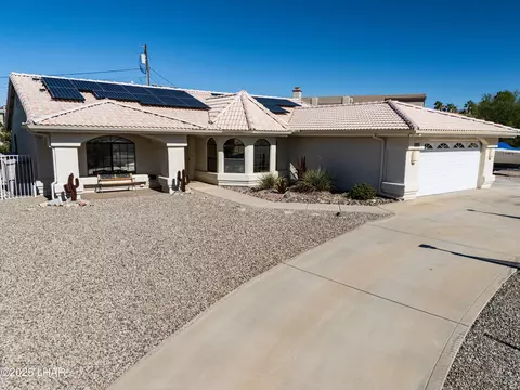 1881 Westport Dr, Lake Havasu City, AZ 86404