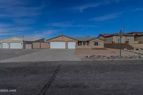 3235 Silverspoon Dr, Lake Havasu City, AZ 86406
