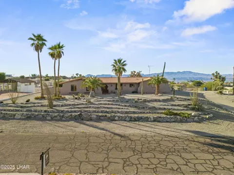 3790 Colt Dr, Lake Havasu City, AZ 86404