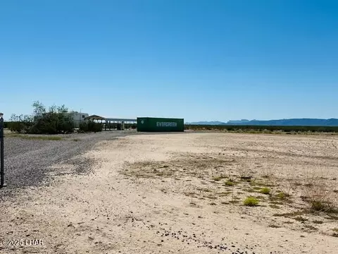 49186 Bald Eagle Trl, Bouse, AZ 85325