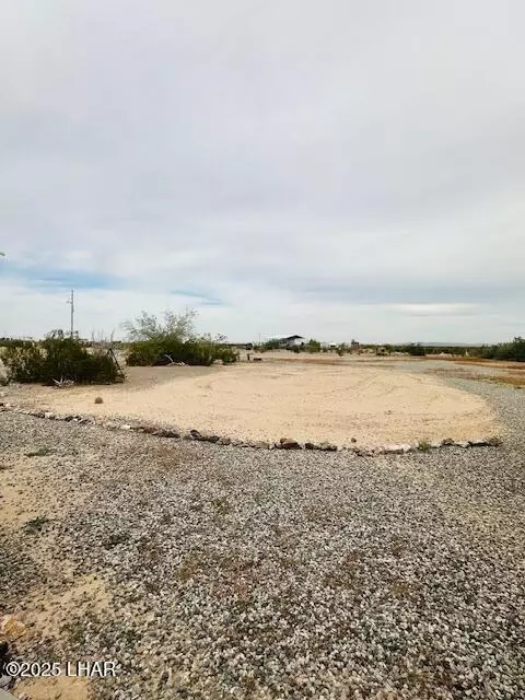 49186 Bald Eagle Trl, Bouse, AZ 85325 photo 7