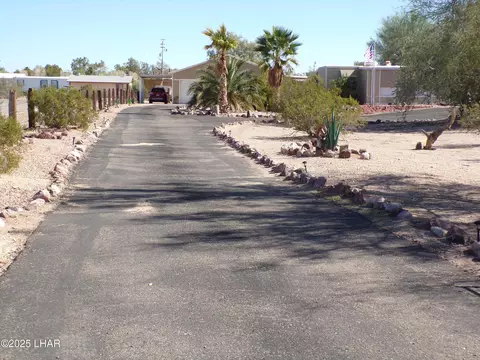 25569 Ochoco Way, Bouse, AZ 85325 photo 6
