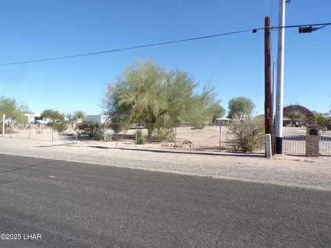 25569 Ochoco Way, Bouse, AZ 85325 photo 3