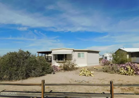 25571 Pendelton Way, Bouse, AZ 85325