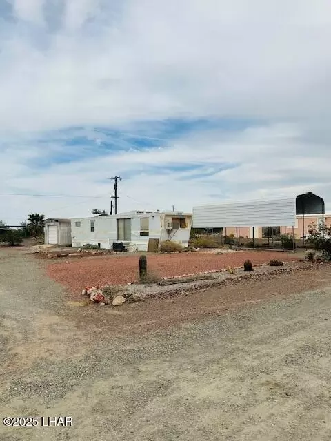 44281 Olive St, Bouse, AZ 85325