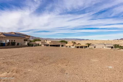 3734 Winifred Way N, Lake Havasu City, AZ 86404