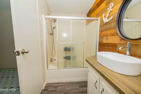 Bath - 493 E Riverfront Dr, Parker, AZ 85344 photo 6 of 6