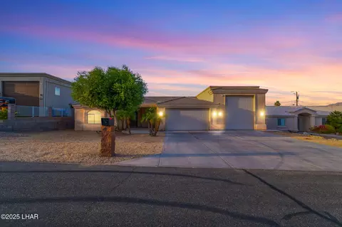 2867 Jasper Dr, Lake Havasu City, AZ 86404