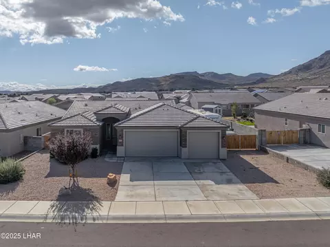 5475 Eagle View Rd, Kingman, AZ 86409 photo 2