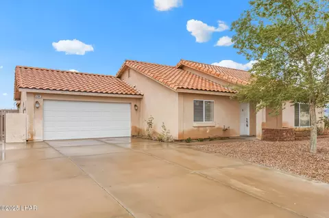 2188 Shadow Canyon Dr, Bullhead City, AZ 86442