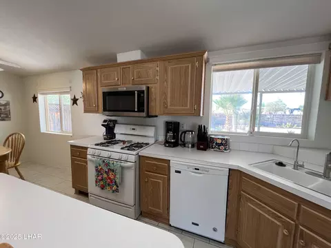 Kitchen - 49688 Ruby Ave, Quartzsite, AZ 85346 photo 1 of 4