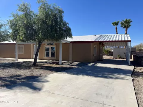 Exterior - 49688 Ruby Ave, Quartzsite, AZ 85346 photo 3 of 11