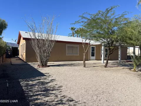 Exterior - 49688 Ruby Ave, Quartzsite, AZ 85346 photo 2 of 11