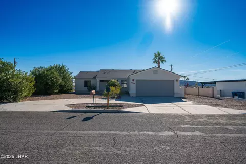 2866 War Eagle Dr, Lake Havasu City, AZ 86406