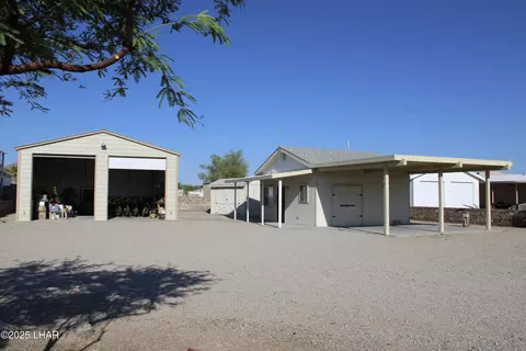 49674 Rainbow Ave, Quartzsite, AZ 85346