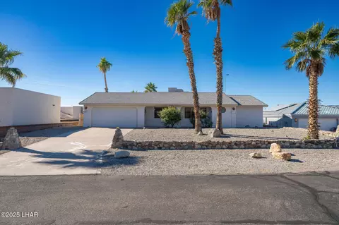 3171 Iroquois Cir, Lake Havasu City, AZ 86404