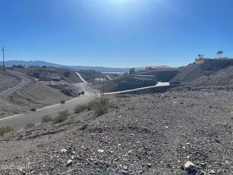 3521 Kicking Horse Dr, Lake Havasu City, AZ 86404