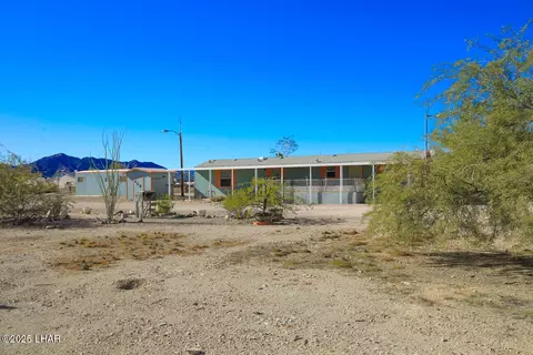 400 N Moon Mountain Ave, Quartzsite, AZ 85346