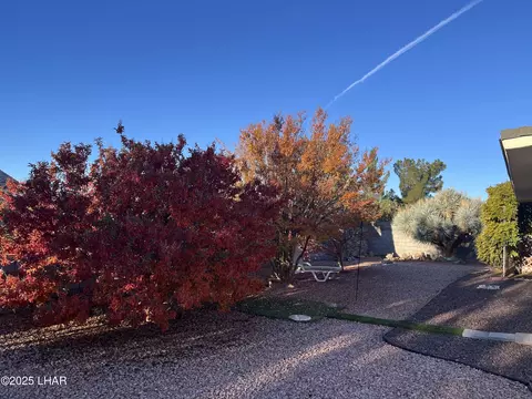 Exterior - 7870 E Pebble Dr, Kingman, AZ 86401 photo 2 of 6
