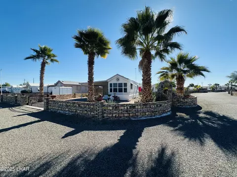 200 N Moon Mountain Ave #36, Quartzsite, AZ 85346