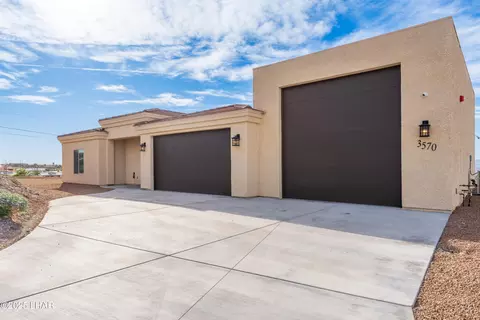 3570 Overland Dr, Lake Havasu City, AZ 86404