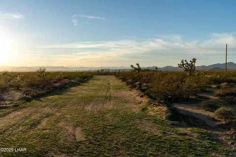 lot30 S Carmen Rd, Yucca, AZ 86438