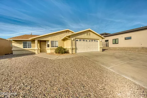 3073 Winterhaven Dr, Lake Havasu City, AZ 86404