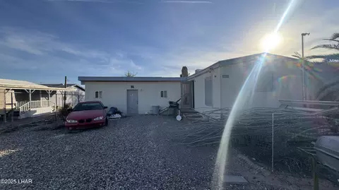 4610 Linden Dr, Topock, AZ 86436