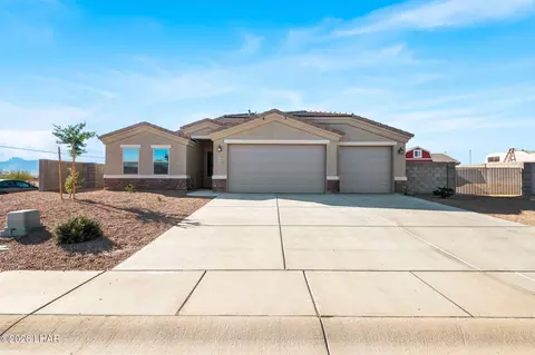 495 S Glen Canyon Rd, Golden Valley, AZ 86413