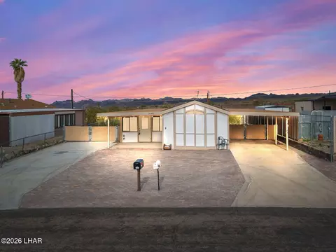1641 Laverne Ln, Lake Havasu City, AZ 86404