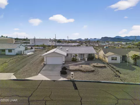 3332 Silver Arrow Dr, Lake Havasu City, AZ 86406