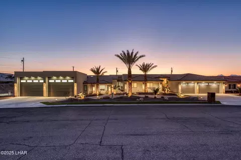 1381 Tamarack Dr, Lake Havasu City, AZ 86404